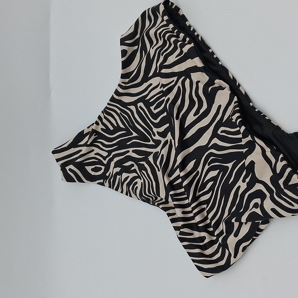Beach Riot Celine One-Piece Swimsuit Zebra Print M *FLAW* - Picture 5 of 12
